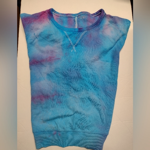 Athleta tie dye short sleeve sweatshirt and Athleta tote - Picture 3 of 7